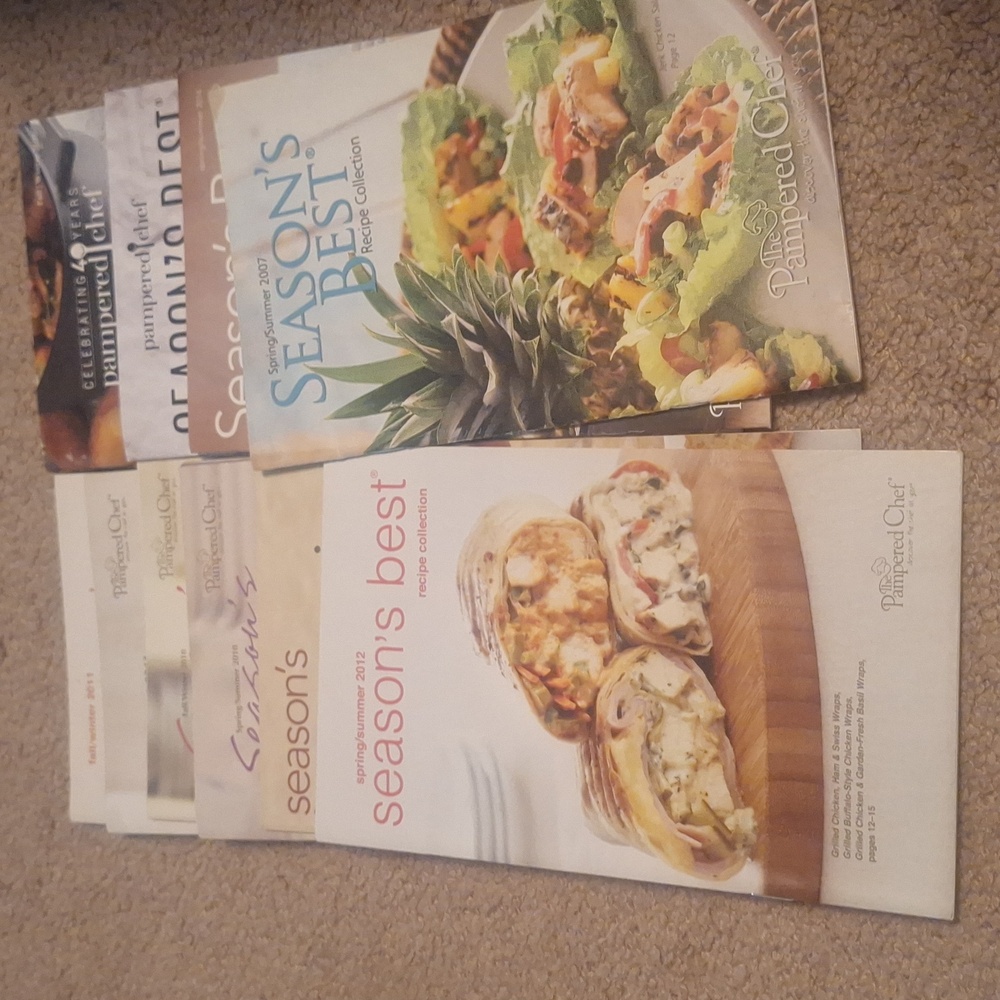 Cookbooks - Picture 3 of 4